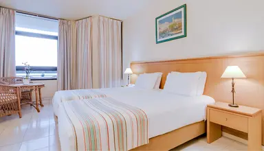 Auramar Beach Resort