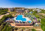 Auramar Beach Resort