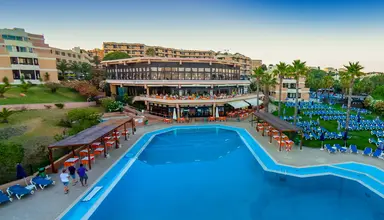 Auramar Beach Resort