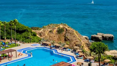 Auramar Beach Resort