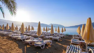 Aurasia Beach