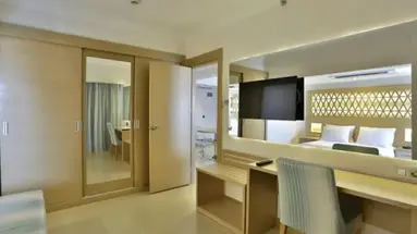 Aurasia Design