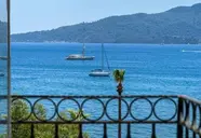 Aurasia Sea Side