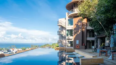 Avani Aonang Cliff Krabi Resort