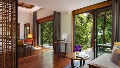 Avani Aonang Cliff Krabi Resort