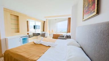 Avantgarde (Kemer)