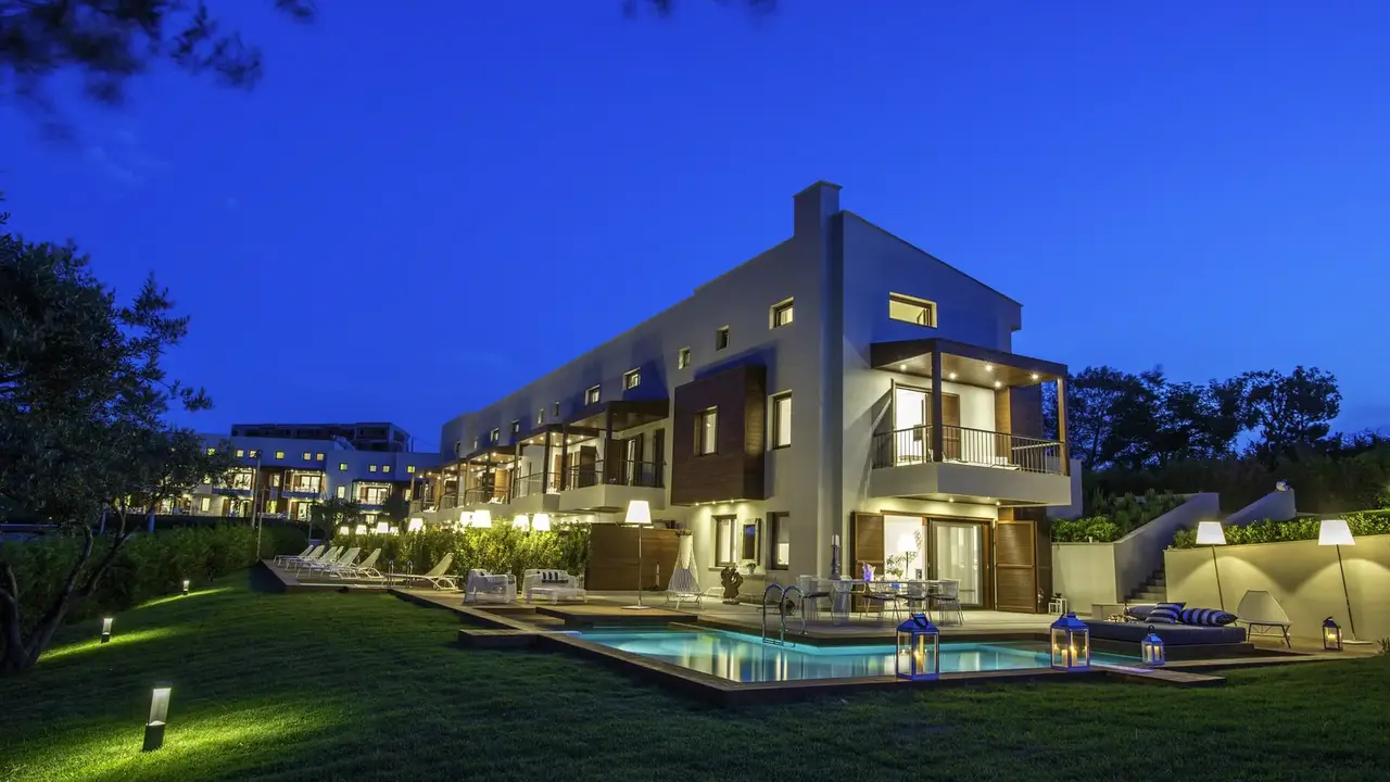 Avaton Luxury Villas Resort