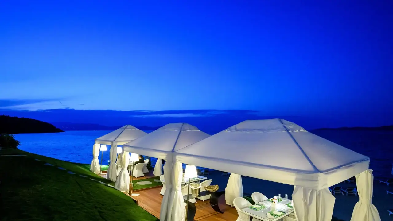 Avaton Luxury Villas Resort