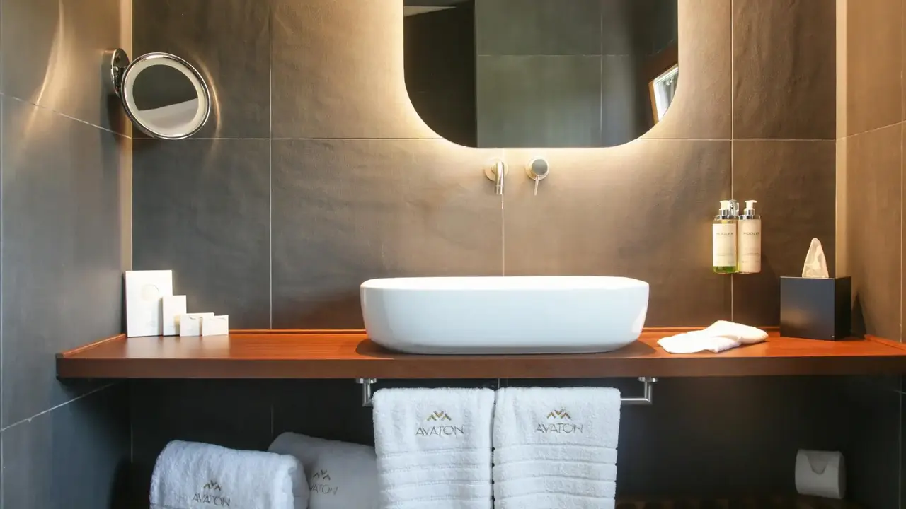 Avaton Luxury Villas Resort