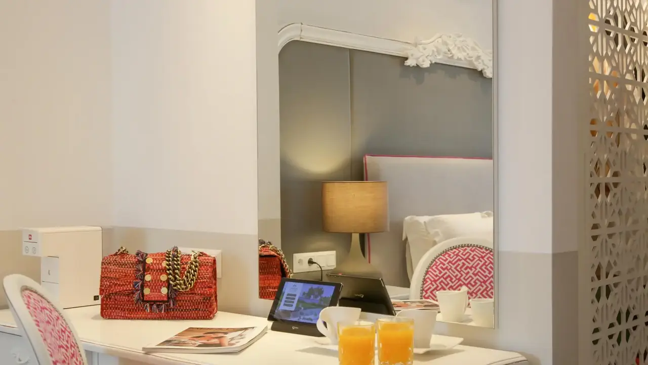 Avaton Luxury Villas Resort