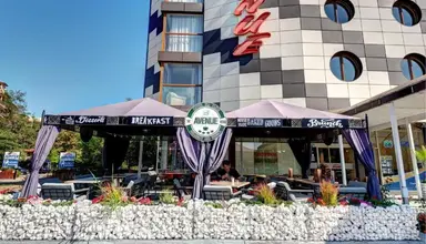 Avenue (Sunny Beach)