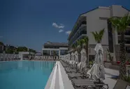 Avia Resort & Spa
