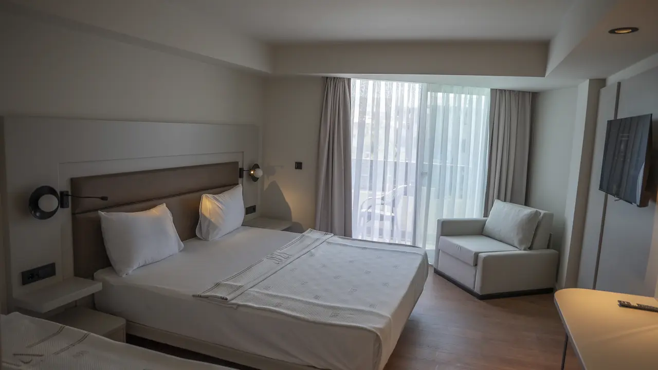 Avia Resort & Spa