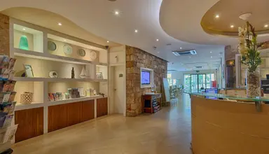 AX Sunny Coast Resort & Spa