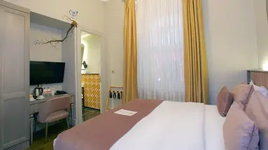 Ayramin Exclusive