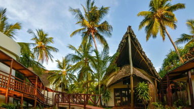 Azanzi Beach