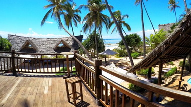 Azanzi Beach