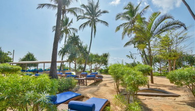Azanzi Beach
