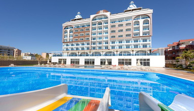 Azur Resort SPA