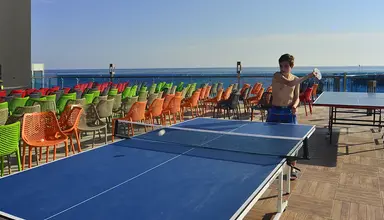 Azura Deluxe Resort & Spa