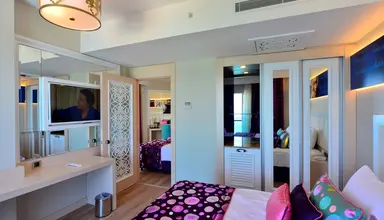 Azura Deluxe Resort & Spa