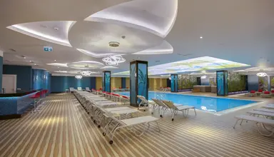 Azura Deluxe Resort & Spa