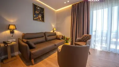 Azure Inn (Saranda)