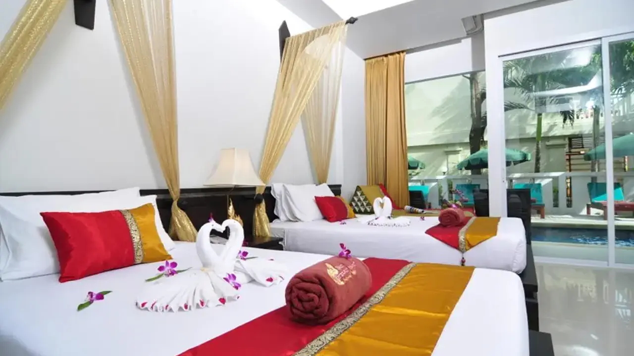 Baan Karonburi Resort