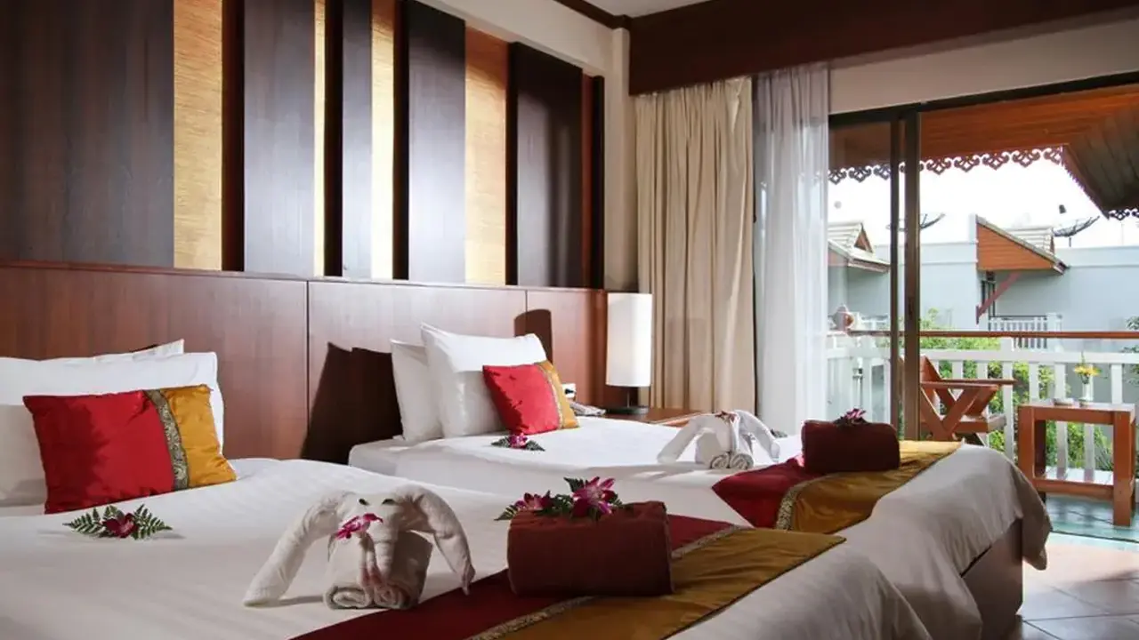 Baan Karonburi Resort