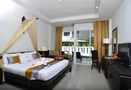 Baan Karonburi Resort
