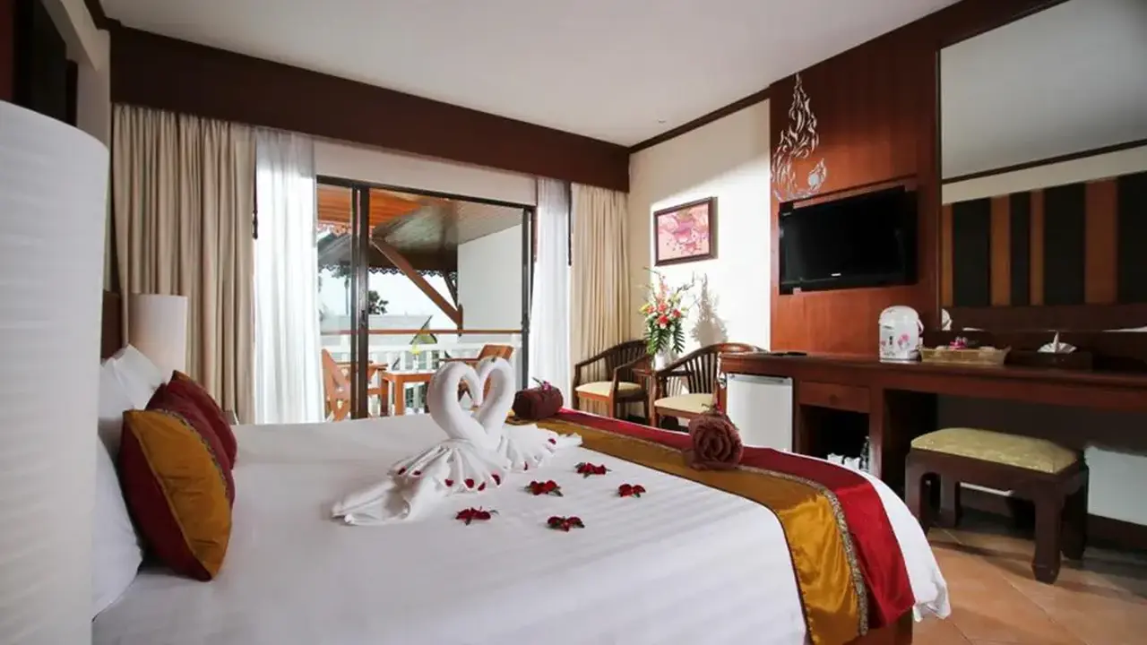 Baan Karonburi Resort