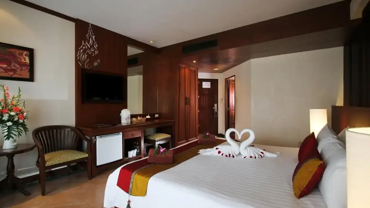 Baan Karonburi Resort