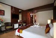 Baan Karonburi Resort