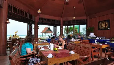 Baan Karonburi Resort