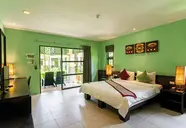 Baan Khaolak Resort
