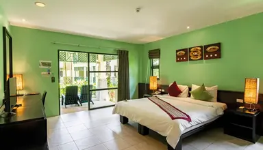 Baan Khaolak Resort