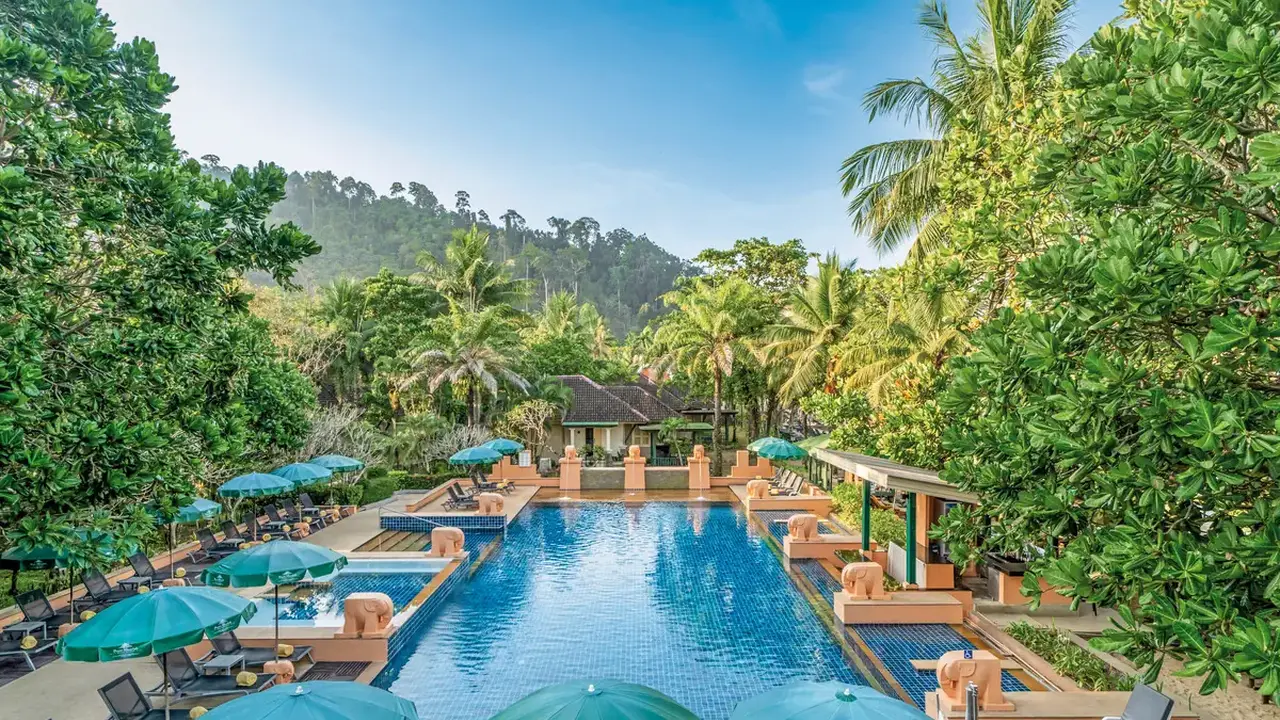 Baan Khaolak Resort