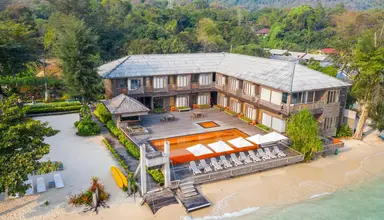 Baan Ploy Sea