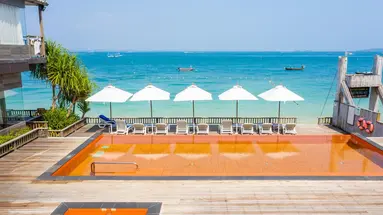 Baan Ploy Sea