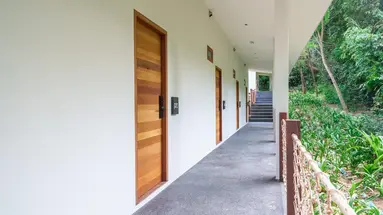 Baan Ploy Sea