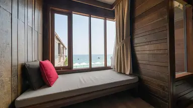 Baan Ploy Sea