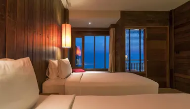 Baan Ploy Sea