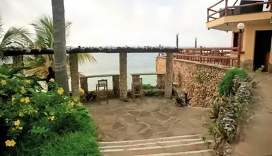 Bahari Beach