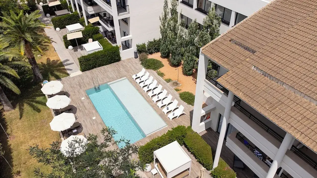 Bahia Pollensa Aparthotel