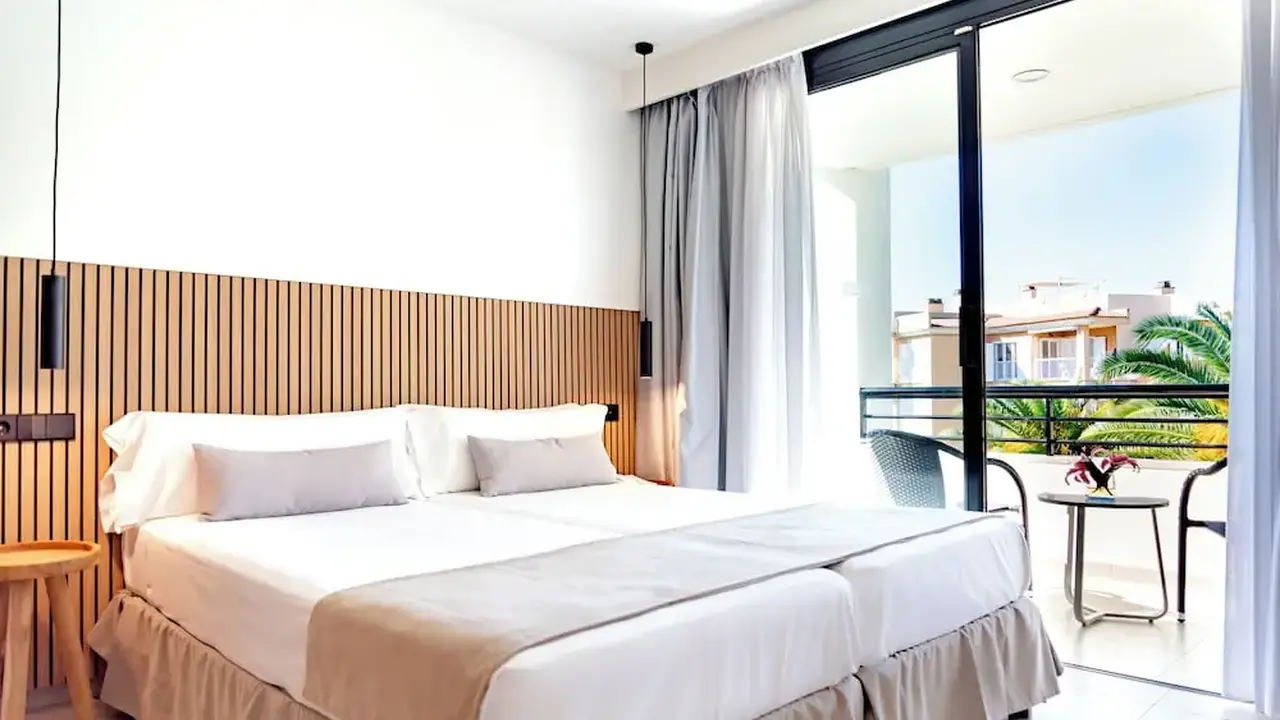 Bahia Pollensa Aparthotel
