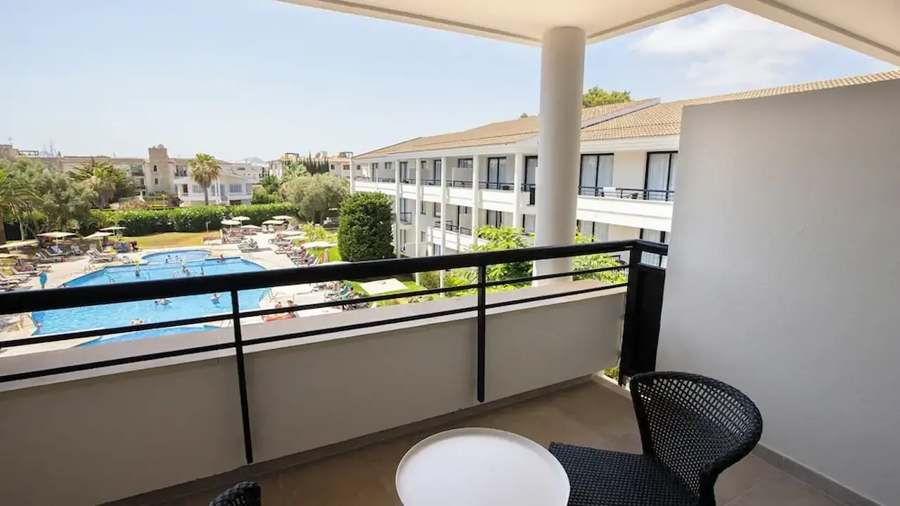 Bahia Pollensa Aparthotel