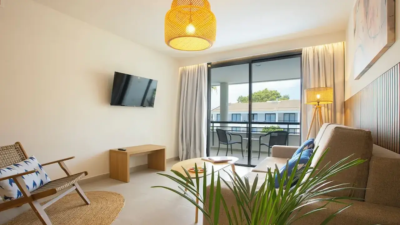 Bahia Pollensa Aparthotel