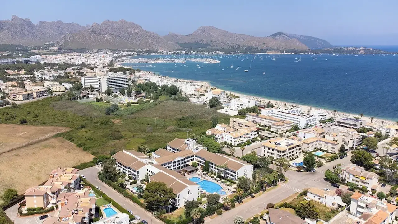 Bahia Pollensa Aparthotel