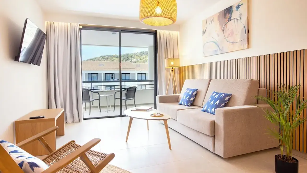 Bahia Pollensa Aparthotel
