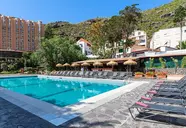 Baia Madeira - Ocean Beachfront